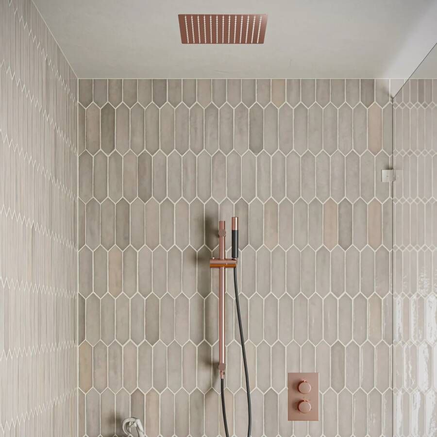 Saniclear Cube Pro inbouw regendouche met inbouw douchekop 30x30cm glijstang en staafhanddouche geborsteld koper
