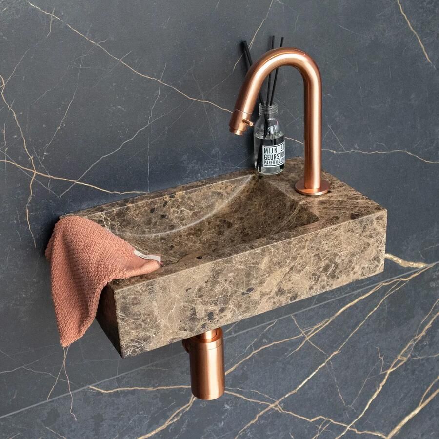 Saniclear Dark Emperador fonteinset met gebogen kraan in geborsteld koper