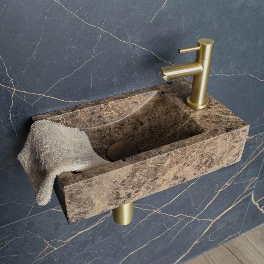 Saniclear Dark Emperador fonteinset met rechte kraan in geborsteld messing