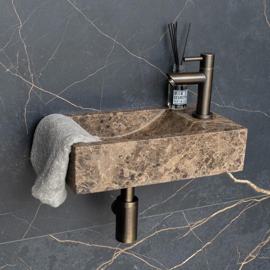 Saniclear Dark Emperador fonteinset met rechte kraan in verouderd messing