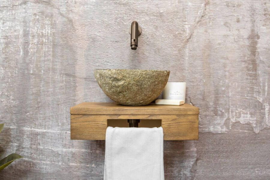 Saniclear Seba fonteinset met bruin eiken plank rivierstenen waskom en kraan in verouderd messing voor in het toilet