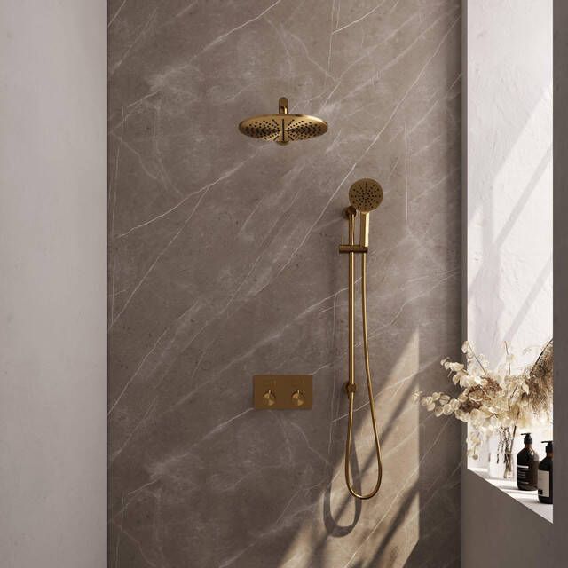 Brauer Gold Carving thermostatische inbouw regendouche met drukknoppen SET 56 met 30 cm douchekop en rechte muurarm en 3-standen handdouche en doucheslang en wandaansluitbocht goud geborsteld PVD
