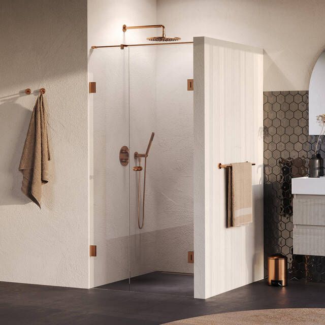 Brauer Void Carving Nisdeur 2-delig 100x200cm 60cm draaideur aan muur glascoating omkeerbaar helder glas geborsteld koper PVD GS-VOCN2H6040200GK