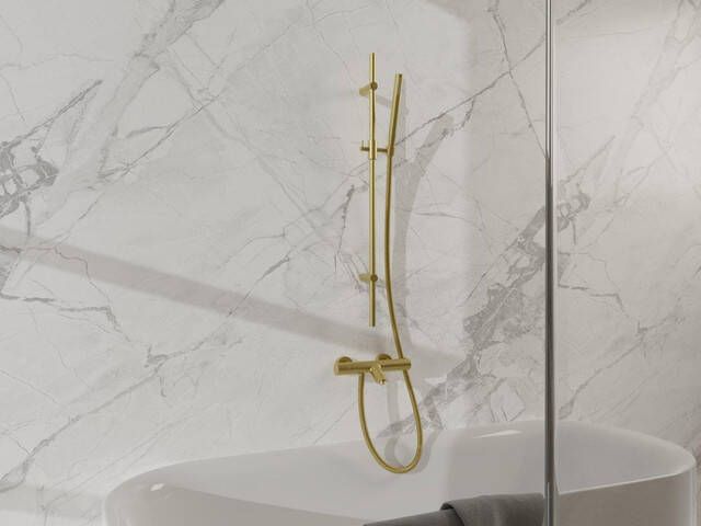 Fortifura Calvi Badkraan met glijstangset staafhanddouche metalen doucheslang geborsteld messing PVD (Goud) SW767490 SW720570 SW706206 SW720226