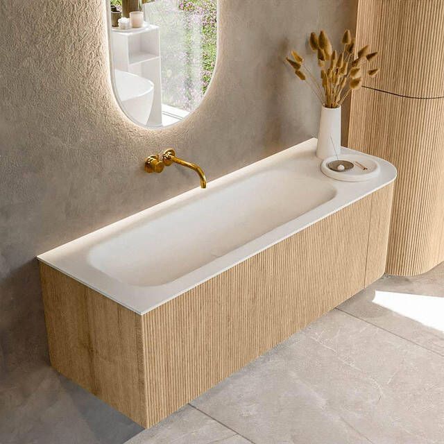 Mondiaz KURVE 135 cm Onderkast Greeploos 1 Lade Met Deuren Oak Wastafel Solid Surface Links Talc 0 Kraangaten Zonder Spiegel (KRVBGM135R1L1D0KL-Oak Tal)