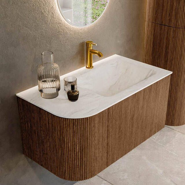 Mondiaz KURVE-DLUX 85 cm Onderkast Greeploos 1 Lade Met Deuren Walnut Wastafel Solid Surface Rechts Ostra 1 Kraangat Zonder Spiegel (KRVCLO85L1L1D1KR-Wal Ost)