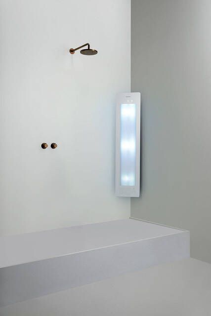 Sunshower Round Medium Plus infrarood + UV licht opbouw incl. Installatieset hoek 140x33x25cm inclusief 5 jaar garantie White M0600-M0101-SML0800-SW769631