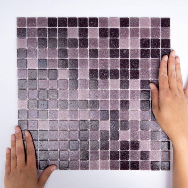 The Mosaic Factory Amsterdam mozaïektegel 2x2x0.4cm voor wand en vloer voor binnen en buiten vierkant Glas Paars Mix GM59