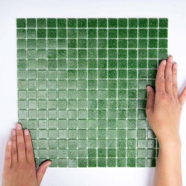 The Mosaic Factory Amsterdam mozaïektegel 32.2x32.2cm wand en vloertegel Vierkant Glas Dark Green Mat GM26