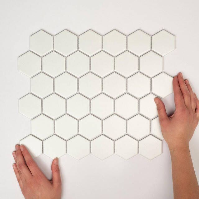 The Mosaic Factory London mozaïektegel 28.2x32.1cm wand en vloertegel Zeshoek Hexagon Porselein Super White Mat LOH1010S
