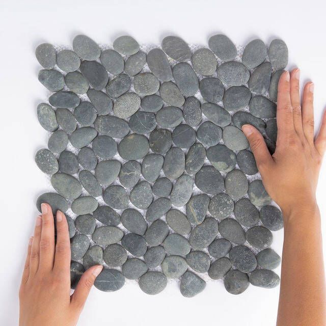 The Mosaic Factory Natural Stone mozaïektegel 30.5x30cm wand en vloertegel Organisch Rivier steen Dark Grey Mat NSR360