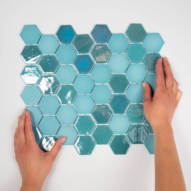 The Mosaic Factory Valencia mozaïektegel 27.6x32.9cm wandtegel Zeshoek Hexagon Gerecycled glas Turquoise mat glans VAL125