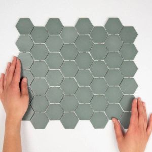 The Mosaic Factory Valencia mozaïektegel 4.3x4.9x0.5cm hexagon khaki mat voor wand en vloer en voor binnen en buiten vorstbestendig VAL82M
