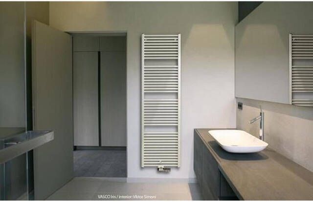 Vasco Iris HDM Designradiator incl. droogrek- 130.8x60x3.2cm 869W(11165-07) aansluiting 1188 wit (RAL9016) 388060130lb1000