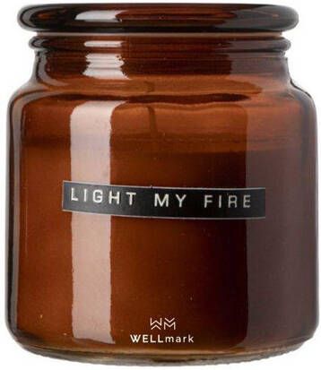 Wellmark Geurkaars 9.5x11cm cedarwood tekst LIGHT MY FIRE 8720828222218