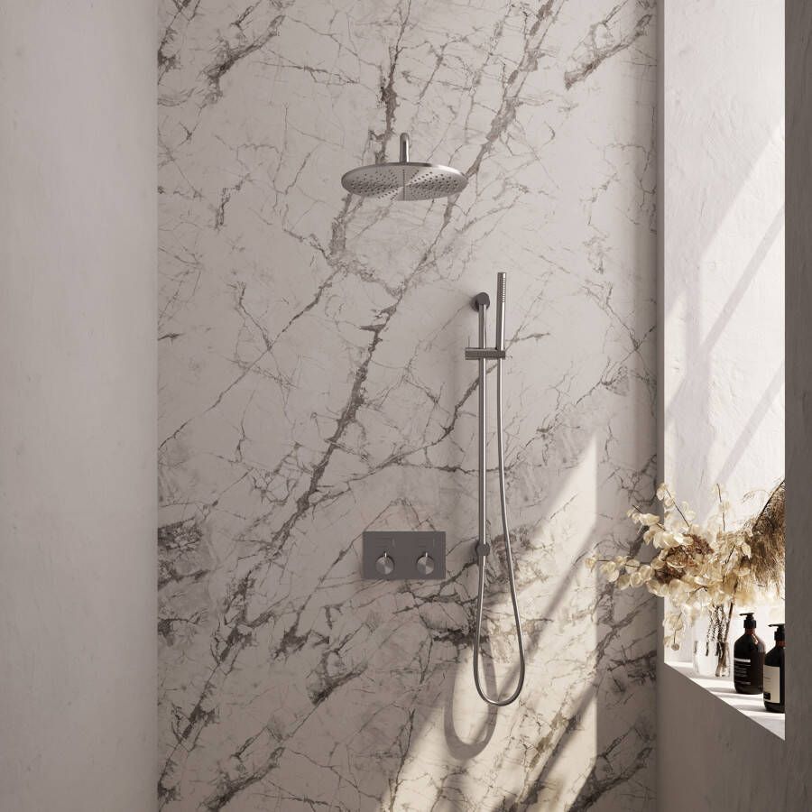 Brauer Brushed Carving thermostatische inbouw regendouche met drukknoppen SET 64 met 30 cm douchekop en gebogen muurarm en staaf handdouche en doucheslang en geïntegreerde glijstang RVS geborsteld PVD