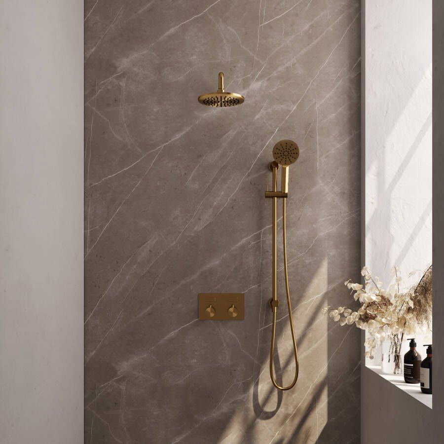 Brauer Gold Edition thermostatische inbouw regendouche met drukknoppen SET 69 met 20 cm douchekop en gebogen muurarm en 3-standen handdouche en doucheslang en geïntegreerde glijstang goud geborsteld PVD