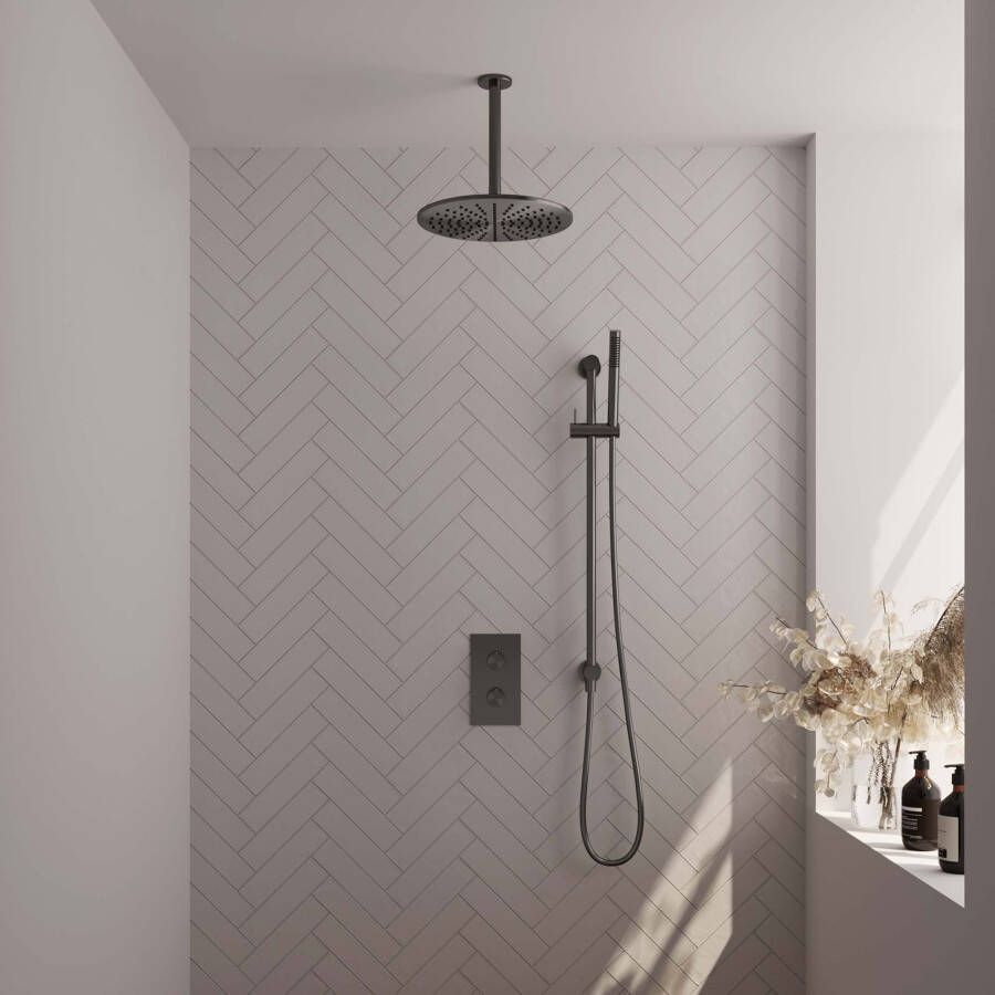 Brauer Gunmetal Carving thermostatische inbouw regendoucheset met 2-weg omstel 40cm gebogen wandarm met 20cm ronde hoofddouche 3 standen ronde handdouche 150cm gladde doucheslang met aansluitbocht en handdouchehouder Gunmetal geborsteld PVD 5-GM-129
