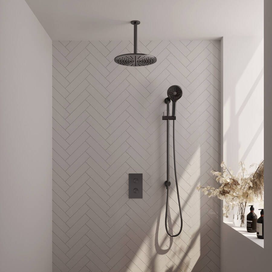 Brauer Gunmetal Edition thermostatische inbouw regendoucheset met 2-weg omstel 40cm gebogen wandarm met 20cm ronde hoofddouche 3 standen ronde handdouche 150cm gladde doucheslang met glijstang en handdouchehouder Gunmetal geborsteld PVD 5-GM-068