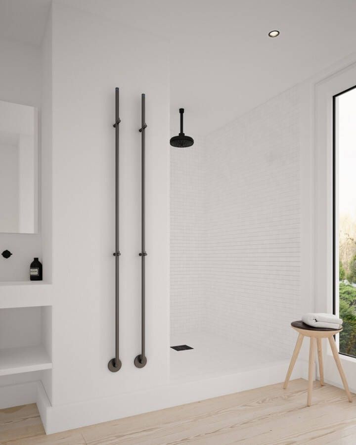 Instamat Jay elektrische handdoekwarmer geborsteld messing