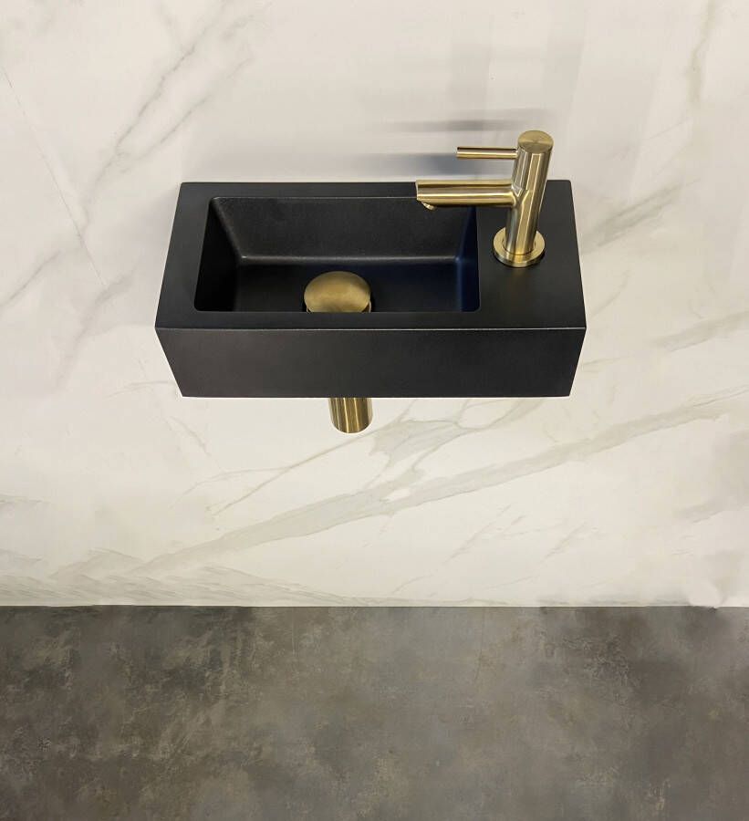 Wiesbaden Fonteinset Mini-Rhea Rechthoek Rechts 36x18x9cm Keramiek Quartz Zwart Goud Toiletkraan Amador Sifon Plug Bevestigingsset