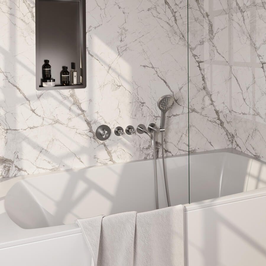 Brauer Stripe thermostatische inbouw badkraan SET 02 met uitloop en 3-standen handdouche en doucheslang en wandaansluitbocht RVS-kleurig geborsteld PVD