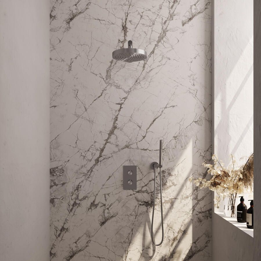 Brauer Stripe thermostatische inbouw regendouche 3-weg rechthoekig SET 13 met 25 cm douchekop en rechte muurarm en staaf handdouche en doucheslang en wandaansluitbocht RVS-kleurig geborsteld PVD