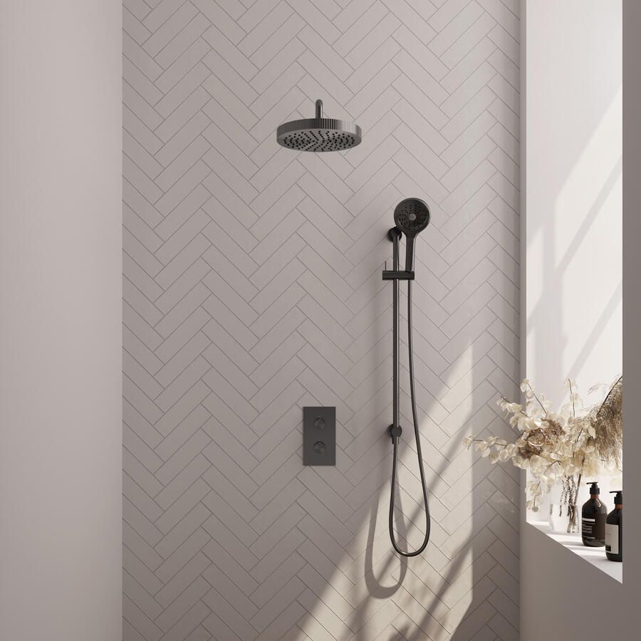 Brauer Stripe thermostatische inbouw regendouche 3-weg rechthoekig SET 23 met 25 cm douchekop en gebogen muurarm en 3-standen handdouche en doucheslang en geintegreerde glijstang gunmetal geborsteld PVD
