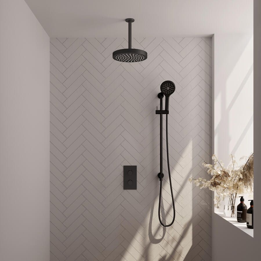 Brauer Stripe thermostatische inbouw regendouche 3-weg rechthoekig SET 24 met 25 cm douchekop en plafondarm en 3-standen handdouche en doucheslang en geintegreerde glijstang mat zwart