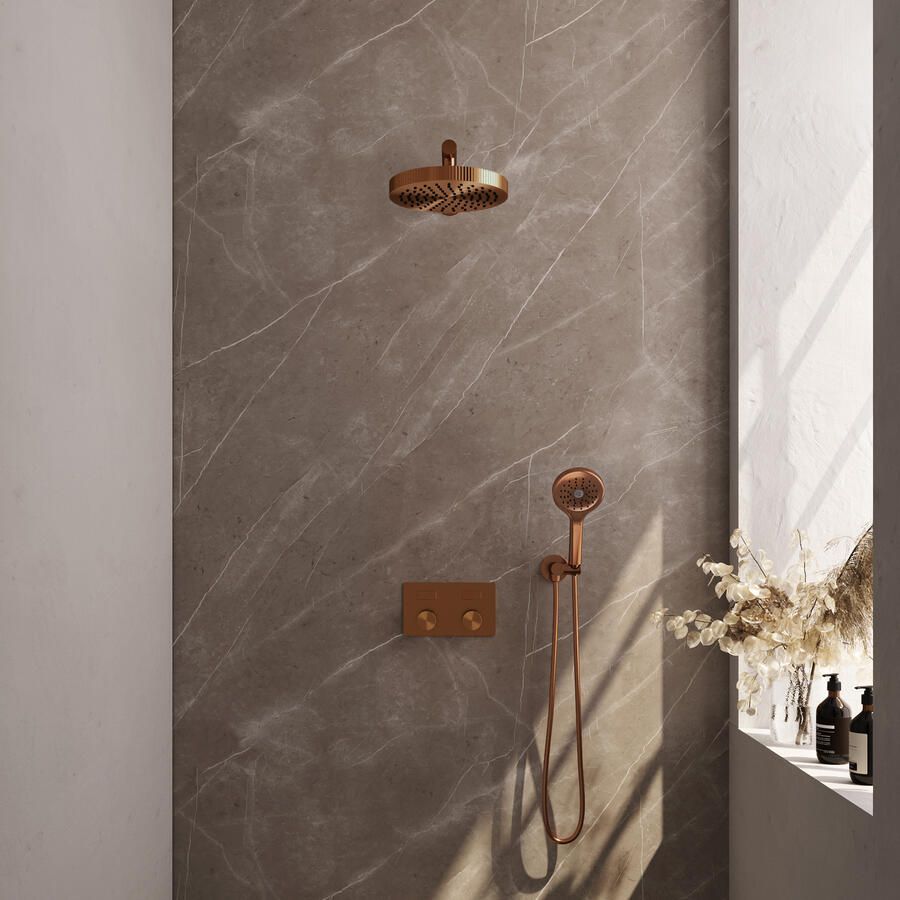 Brauer Stripe thermostatische inbouw regendouche met drukknoppen SET 28 met 25 cm douchekop en rechte muurarm en 3-standen handdouche en doucheslang en wandaansluitbocht koper geborsteld PVD