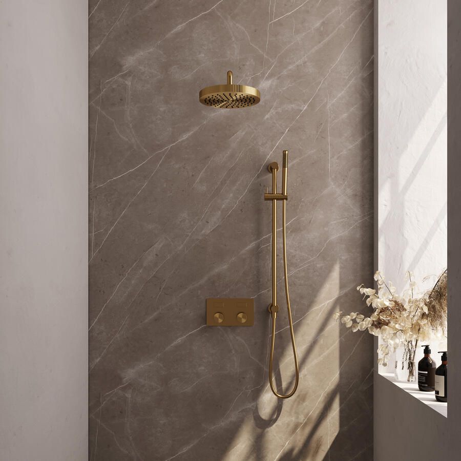 Brauer Stripe thermostatische inbouw regendouche met drukknoppen SET 32 met 25 cm douchekop en gebogen muurarm en staaf handdouche en doucheslang en geintegreerde glijstang goud geborsteld PVD