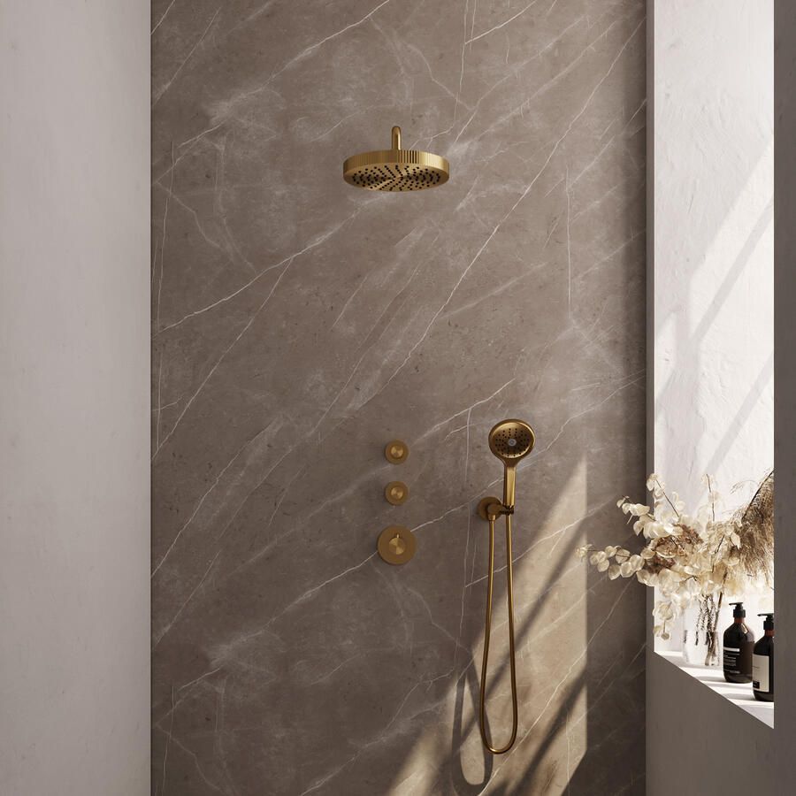 Brauer Stripe thermostatische inbouw regendouche SET 05 met 25 cm douchekop en gebogen muurarm en 3-standen handdouche en doucheslang en wandaansluitbocht goud geborsteld PVD