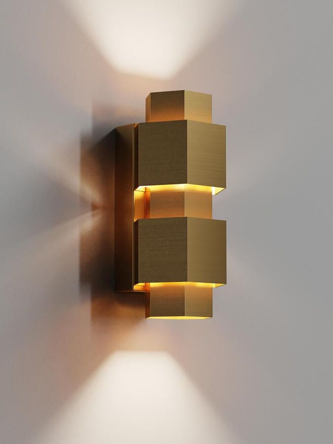 Hipp Design Wandlamp Simar Vijfhoek PVD Messing 3000K Dimbaar IP44