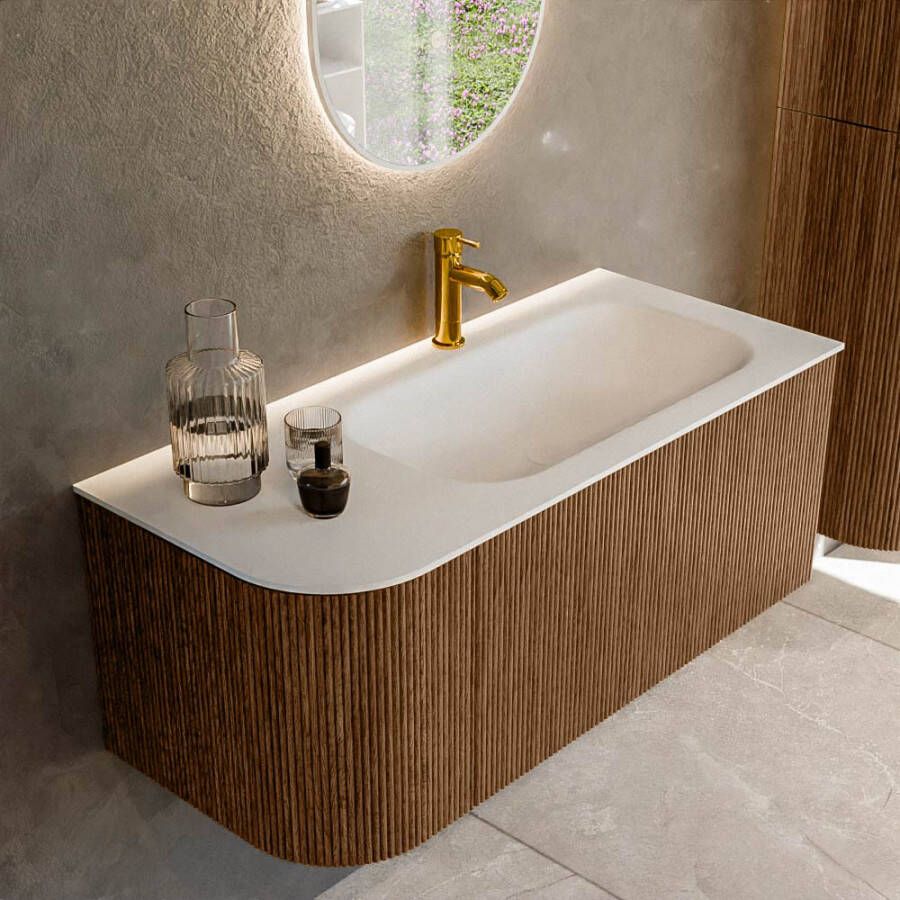 Mondiaz KURVE 105 cm Onderkast Greeploos 1 Lade Met Deuren Walnut Wastafel Solid Surface Rechts Talc 1 Kraangat Zonder Spiegel (KRVBGS105L1L1D1KR-Wal Tal)
