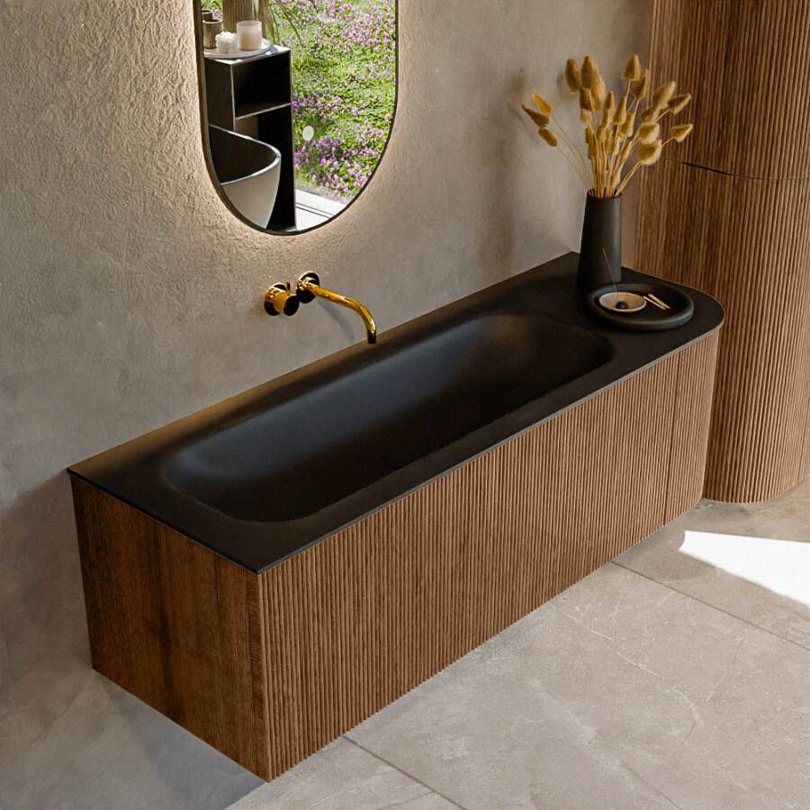 Mondiaz KURVE 135 cm Onderkast Greeploos 1 Lade Met Deuren Walnut Wastafel Solid Surface Links Urban 0 Kraangaten Zonder Spiegel (KRVBGM135R1L1D0KL-Wal Urb)