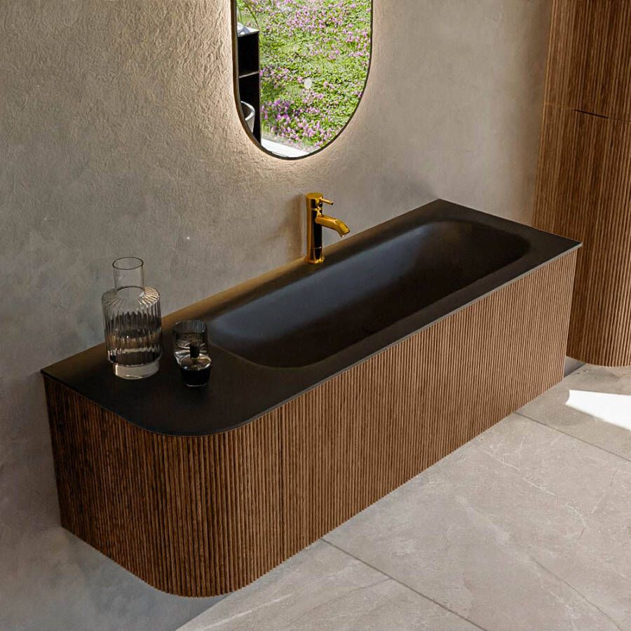 Mondiaz KURVE 135 cm Onderkast Greeploos 1 Lade Met Deuren Walnut Wastafel Solid Surface Rechts Urban 1 Kraangat Zonder Spiegel (KRVBGM135L1L1D1KR-Wal Urb)