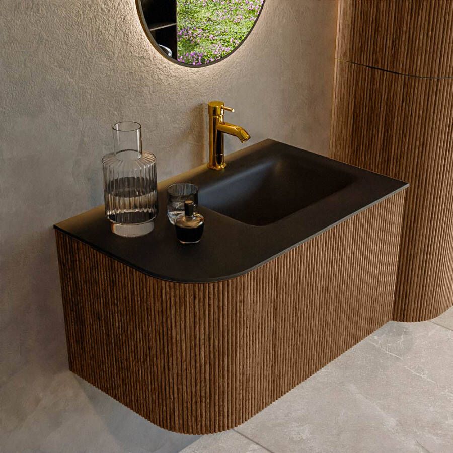 Mondiaz KURVE 75 cm Onderkast Greeploos 1 Lade Met Deuren Walnut Wastafel Solid Surface Rechts Urban 1 Kraangat Zonder Spiegel (KRVGRU75L1L1D1KR-Wal Urb)