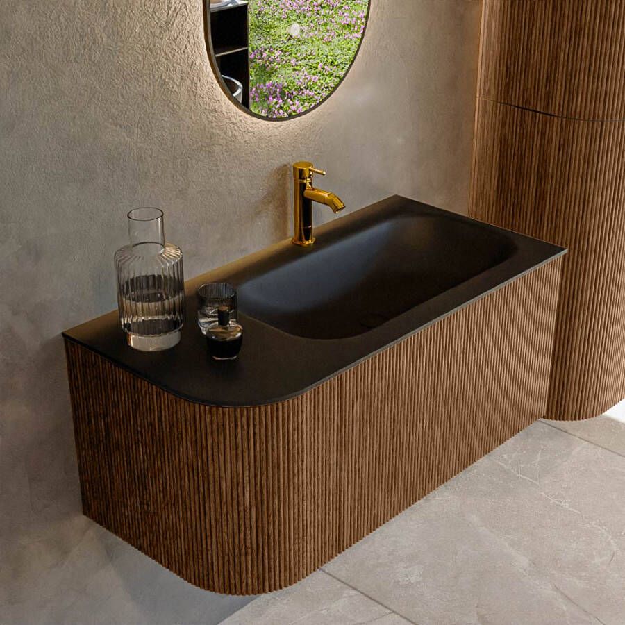 Mondiaz KURVE 95 cm Onderkast Greeploos 1 Lade Met Deuren Walnut Wastafel Solid Surface Rechts Urban 1 Kraangat Zonder Spiegel (KRVBGS95L1L1D1KR-Wal Urb)