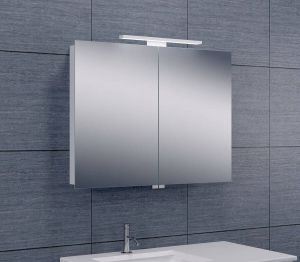 Xellanz Spiegelkast Larissa 80x60x14cm Aluminium LED Verlichting Stopcontact Binnen en Buiten Spiegel Glazen Planken